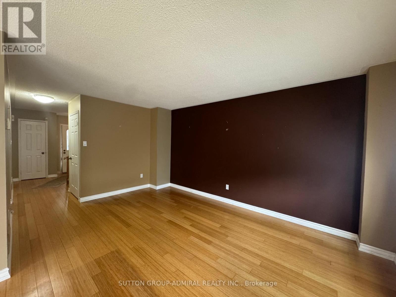 












27 DAWSON CRESCENT

,
Aurora (Hills of St Andrew),




Ontario
L4G4T7

