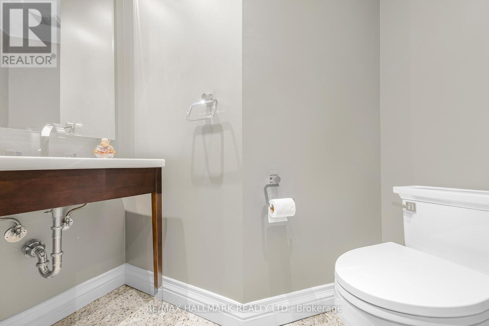 












48 LAMBERT ROAD

,
Markham (Thornlea),




Ontario
L3T7E3

