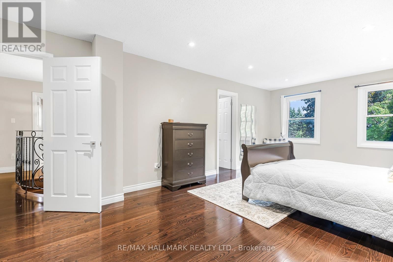 












48 LAMBERT ROAD

,
Markham (Thornlea),




Ontario
L3T7E3


