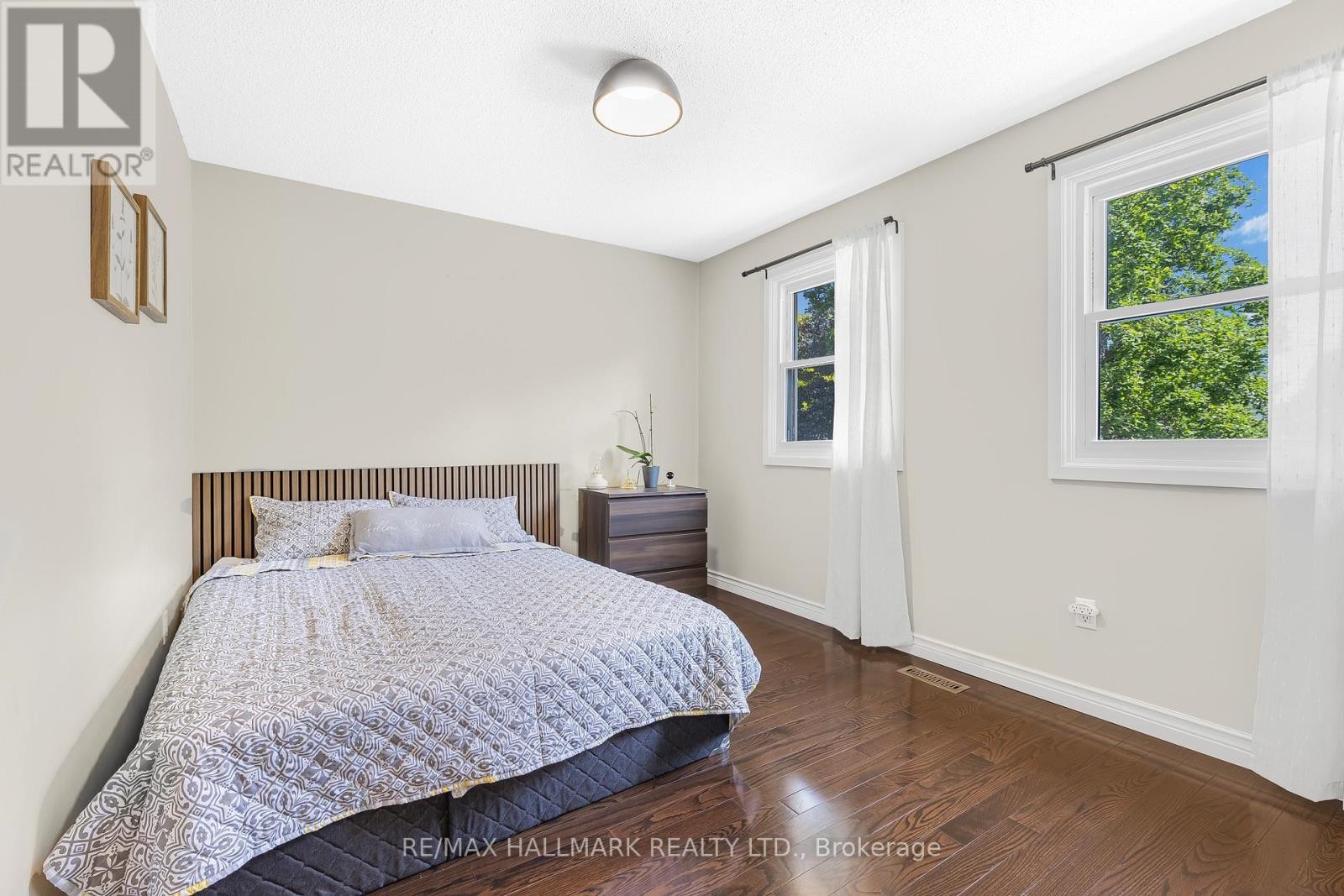 












48 LAMBERT ROAD

,
Markham (Thornlea),




Ontario
L3T7E3

