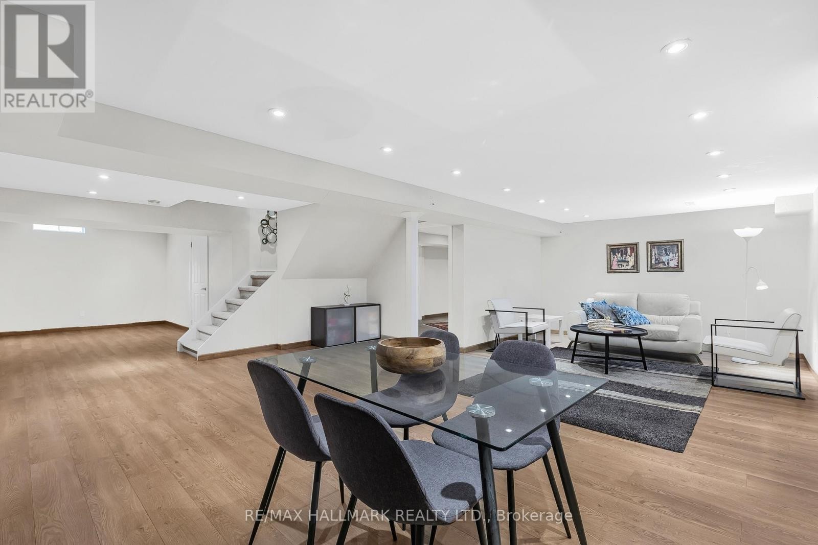 












48 LAMBERT ROAD

,
Markham (Thornlea),




Ontario
L3T7E3

