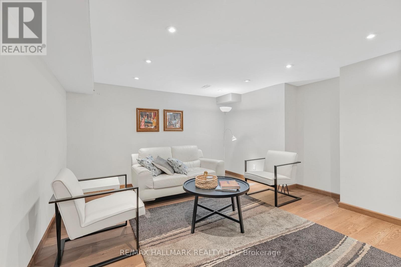 












48 LAMBERT ROAD

,
Markham (Thornlea),




Ontario
L3T7E3

