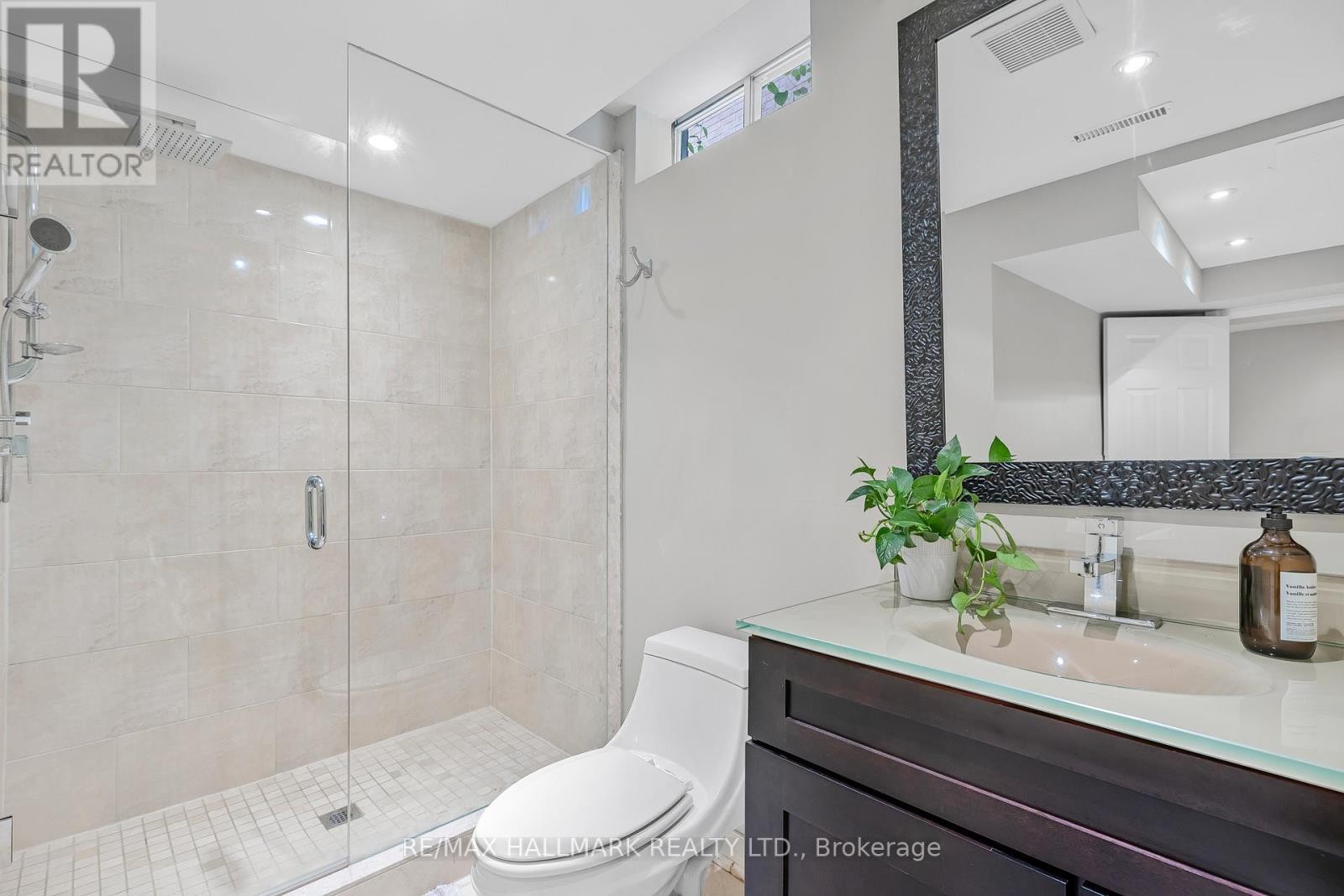 












48 LAMBERT ROAD

,
Markham (Thornlea),




Ontario
L3T7E3

