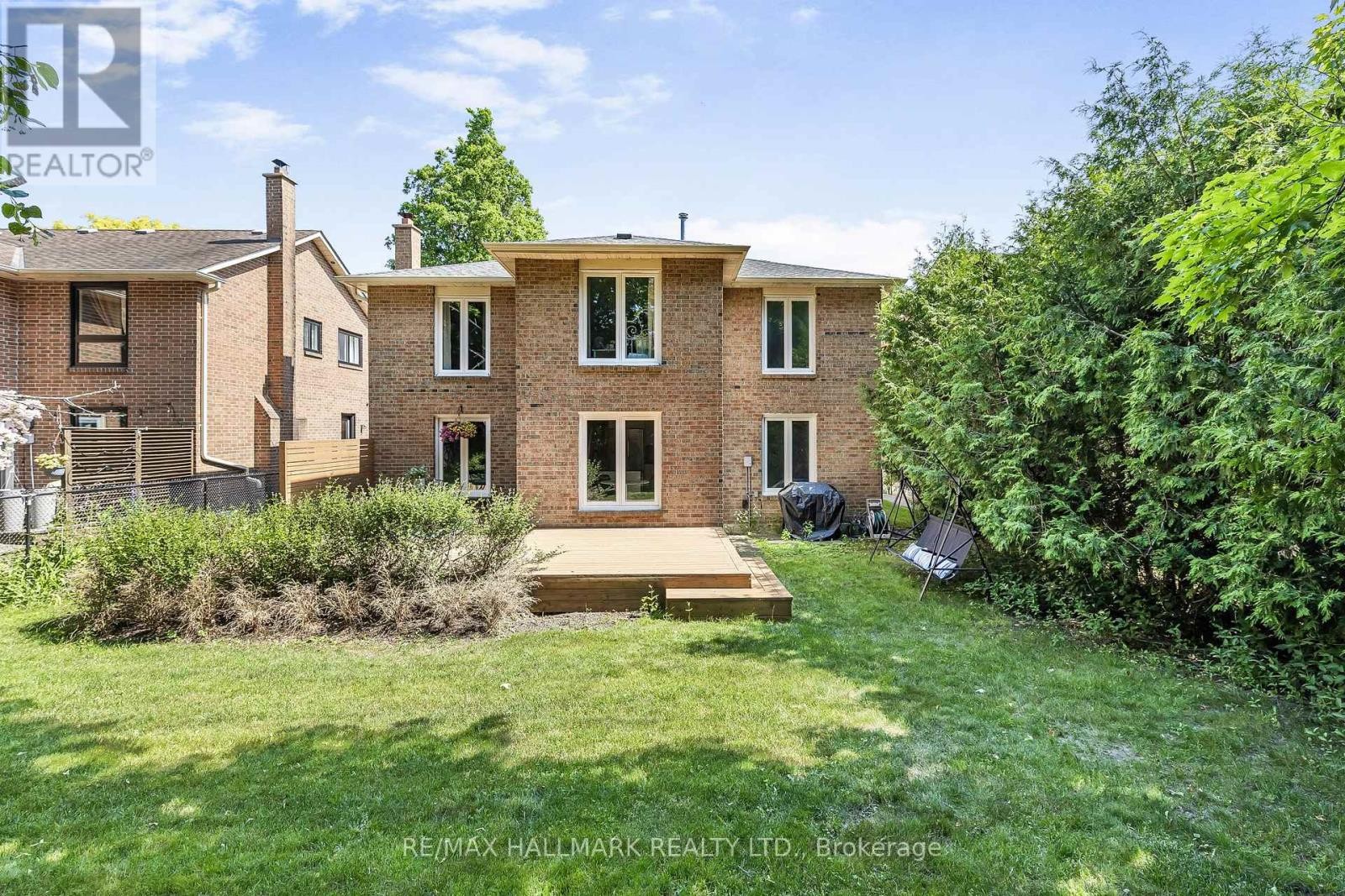 












48 LAMBERT ROAD

,
Markham (Thornlea),




Ontario
L3T7E3


