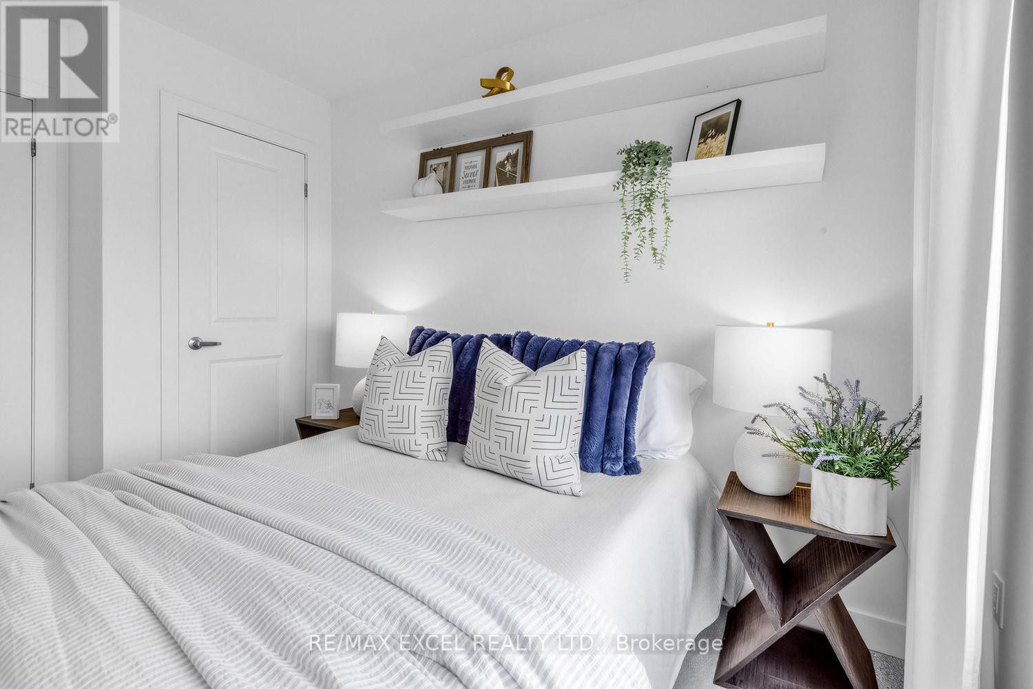 












140 COVINGTON CRESCENT

,
Whitchurch-Stouffville (Stouffville),




Ontario
L4A4W8

