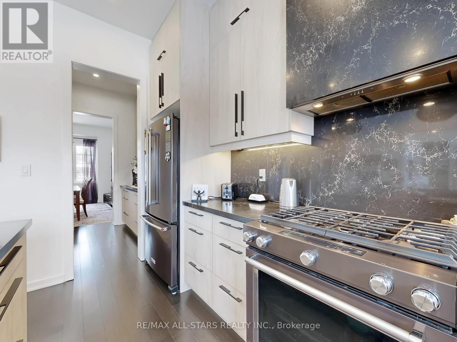 












98 CHURCH STREET

,
Georgina (Keswick North),




Ontario
L4P1J5

