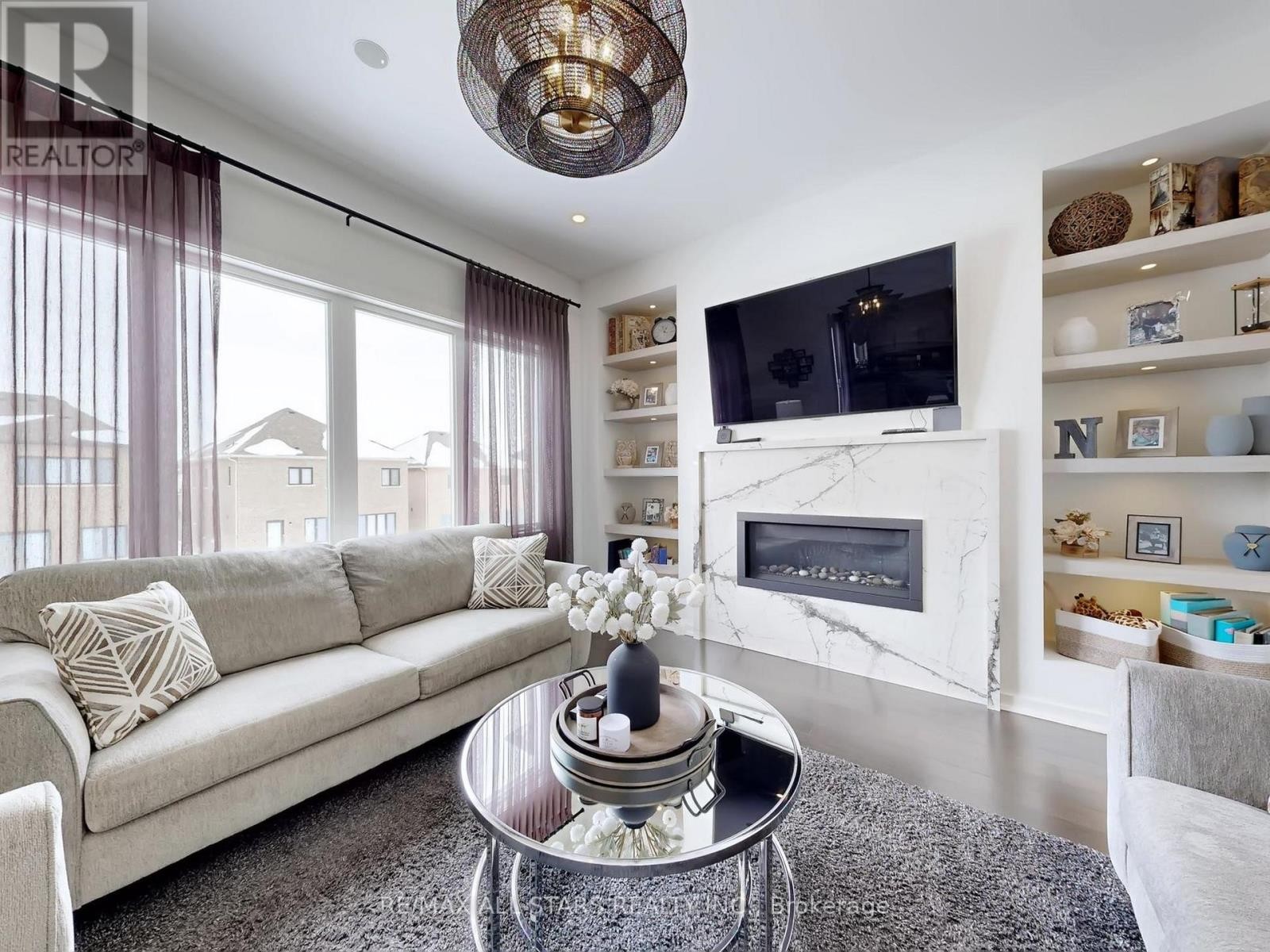 












98 CHURCH STREET

,
Georgina (Keswick North),




Ontario
L4P1J5

