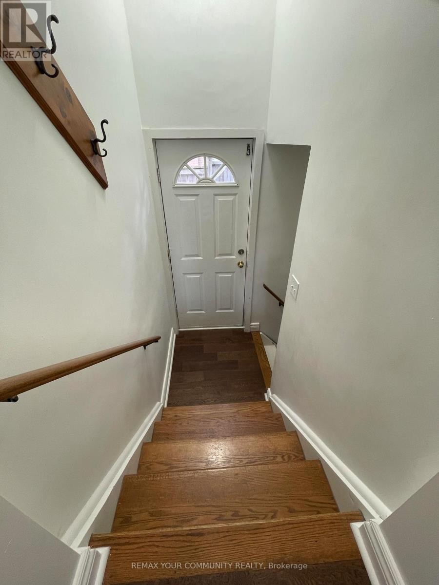 












326 RUPERT AVENUE

,
Whitchurch-Stouffville (Stouffville),




Ontario
L4A1C9


