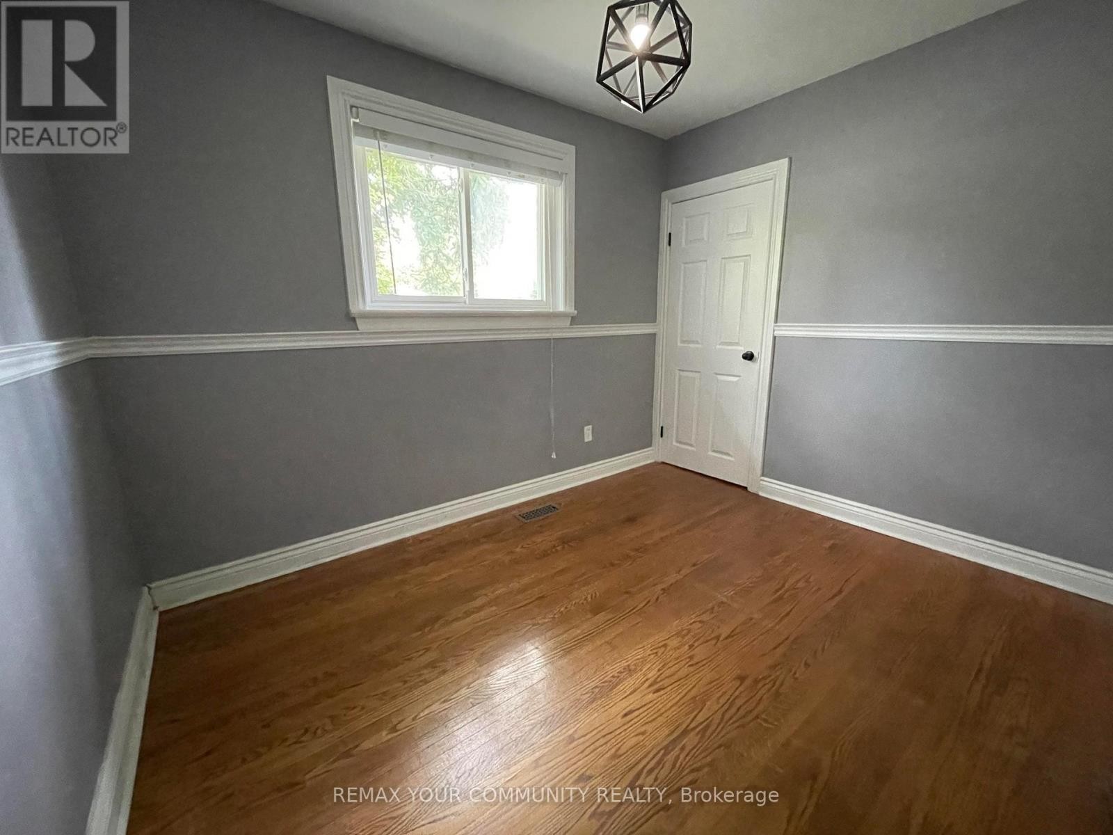 












326 RUPERT AVENUE

,
Whitchurch-Stouffville (Stouffville),




Ontario
L4A1C9

