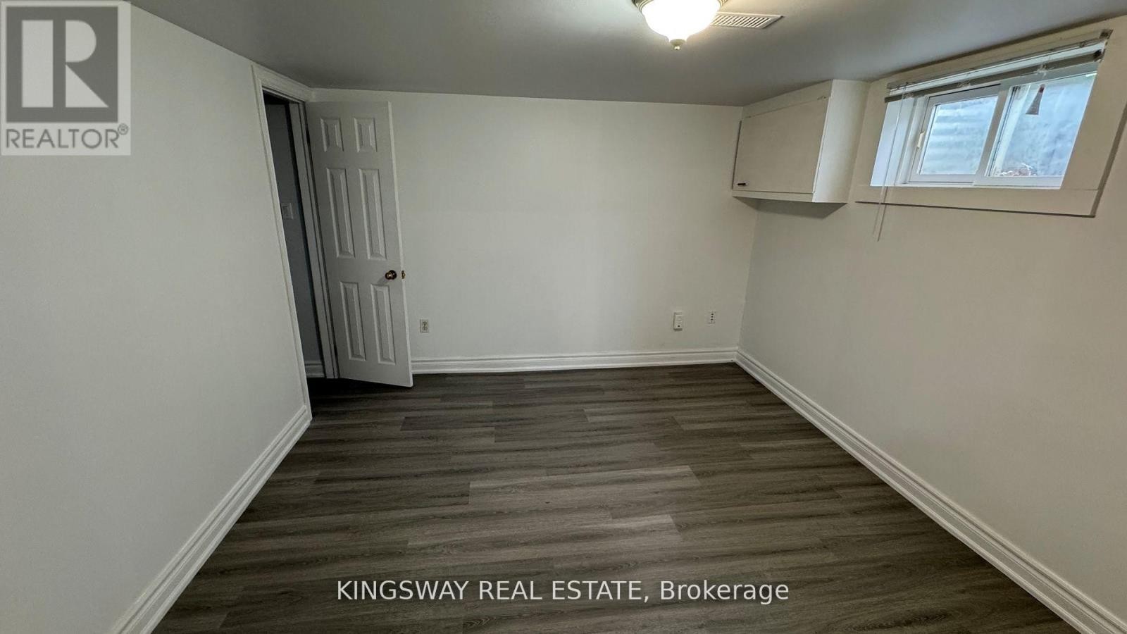 












(LOWER LEVEL 1) - 65 PARK CRESCENT

,
Richmond Hill (Oak Ridges Lake Wilcox),




Ontario
L4E3J5

