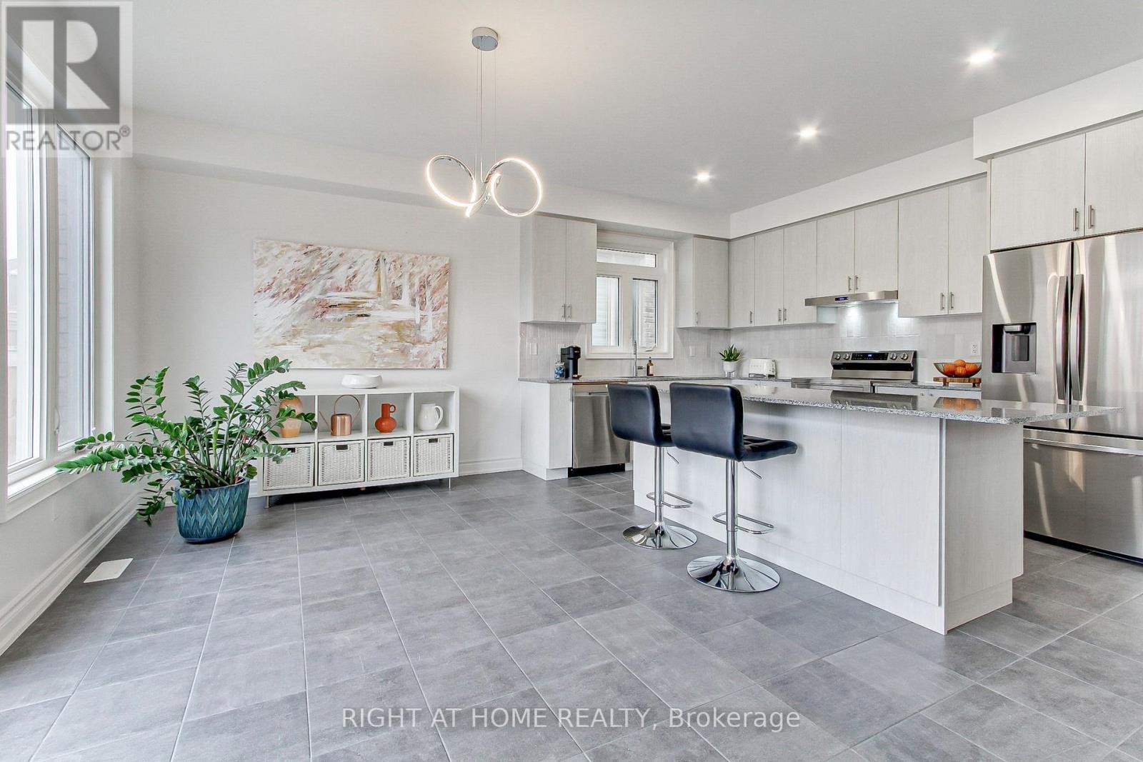 












29 PEAR BLOSSOM WAY

,
East Gwillimbury (Holland Landing),




Ontario
L9N0T3

