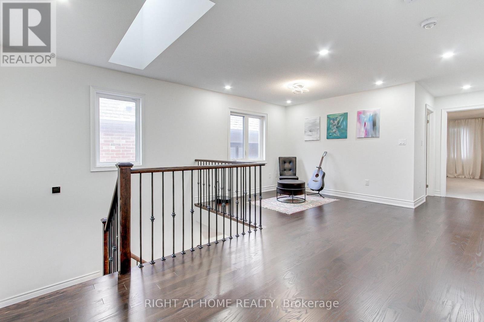 












29 PEAR BLOSSOM WAY

,
East Gwillimbury (Holland Landing),




Ontario
L9N0T3

