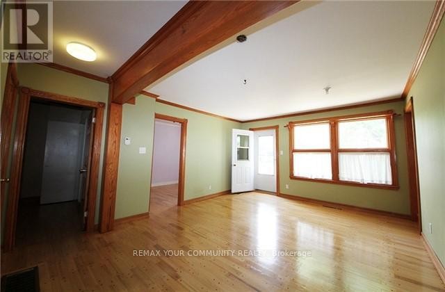 












21 GEORGE STREET

,
Richmond Hill (Oak Ridges),




Ontario
L4E2V7

