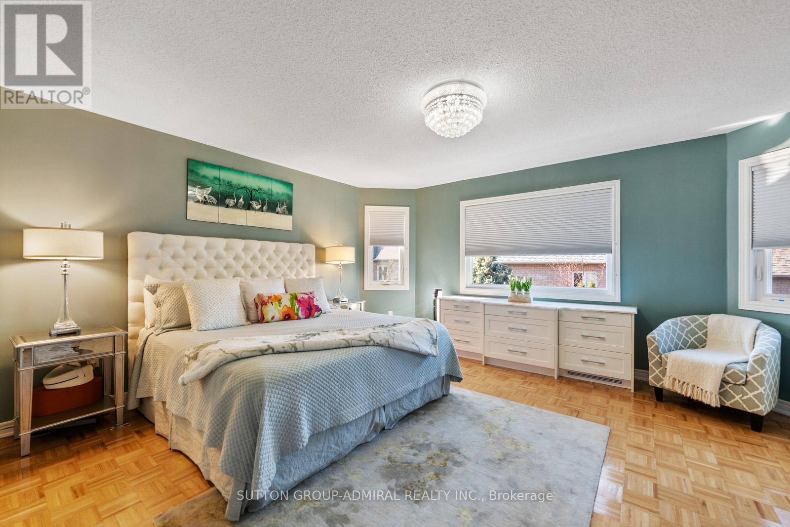 












90 SUMMERIDGE DRIVE

,
Vaughan (Patterson),




Ontario
L4J8S1

