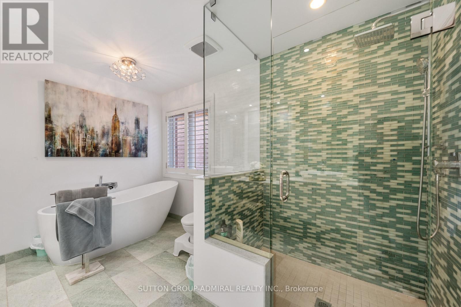 












90 SUMMERIDGE DRIVE

,
Vaughan (Patterson),




Ontario
L4J8S1

