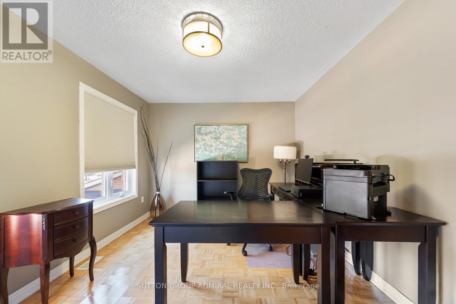 












90 SUMMERIDGE DRIVE

,
Vaughan (Patterson),




Ontario
L4J8S1

