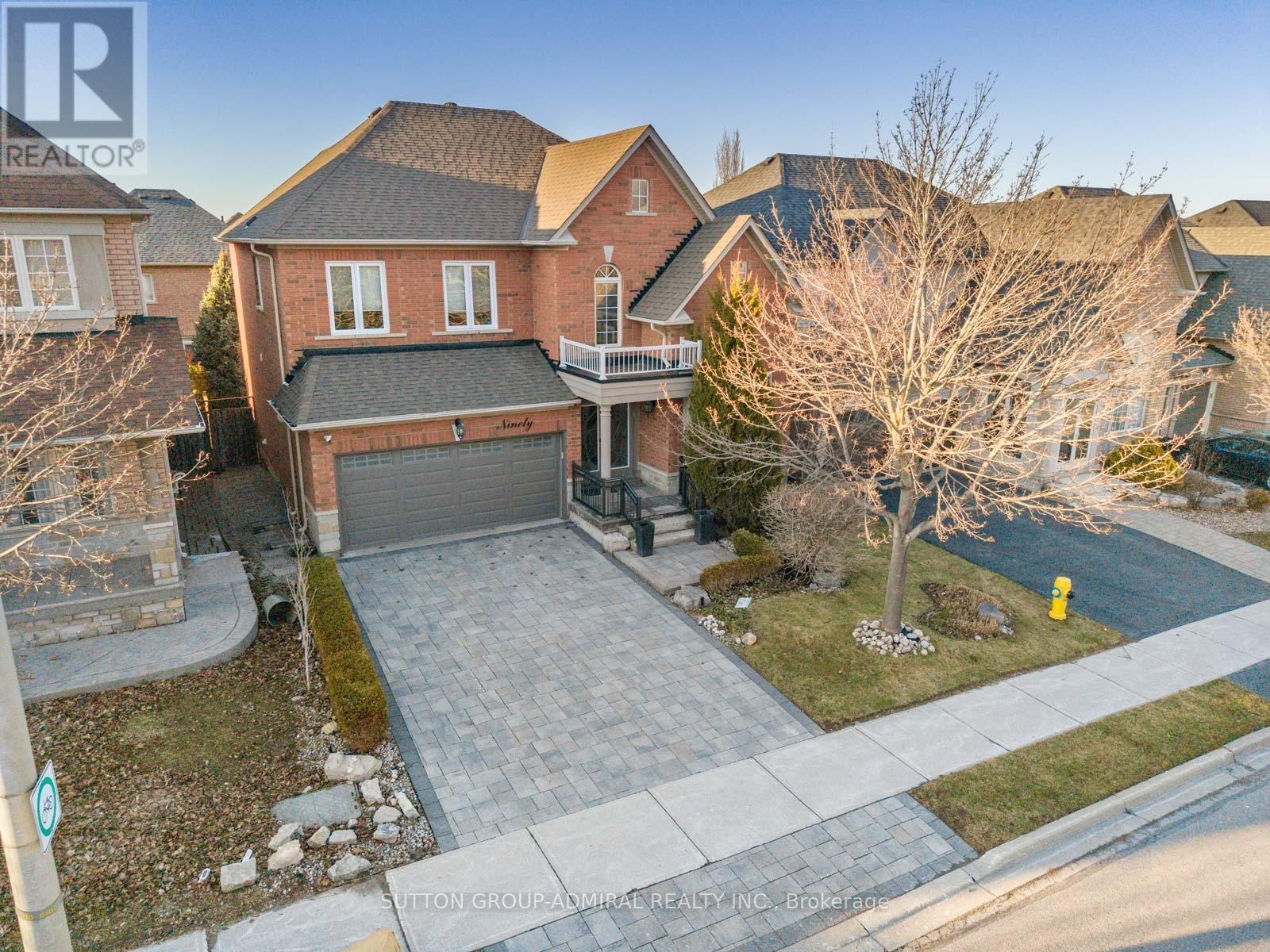 












90 SUMMERIDGE DRIVE

,
Vaughan (Patterson),




Ontario
L4J8S1


