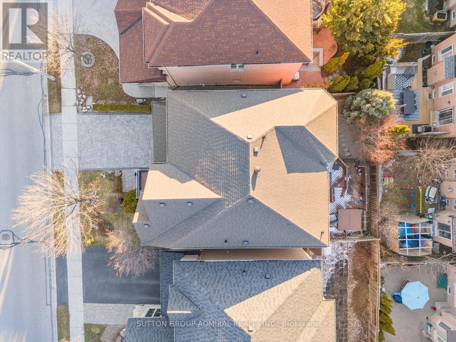 












90 SUMMERIDGE DRIVE

,
Vaughan (Patterson),




Ontario
L4J8S1

