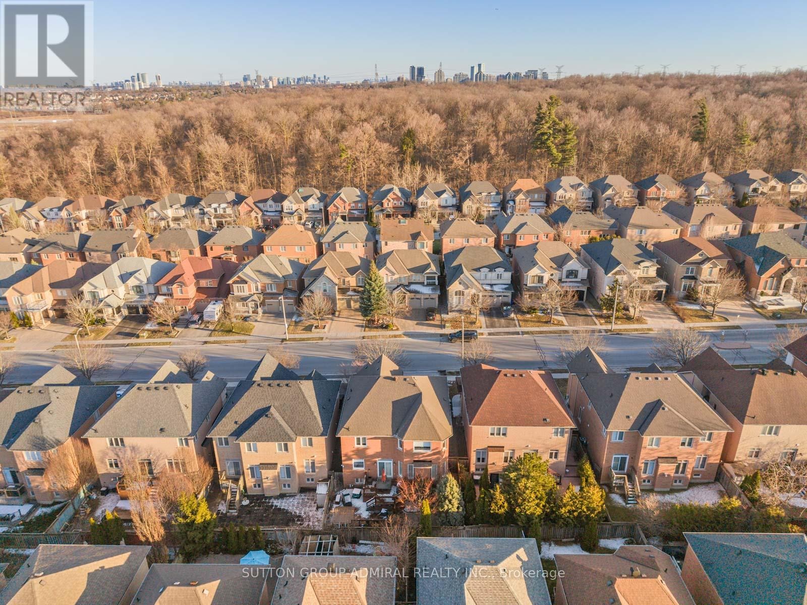 












90 SUMMERIDGE DRIVE

,
Vaughan (Patterson),




Ontario
L4J8S1

