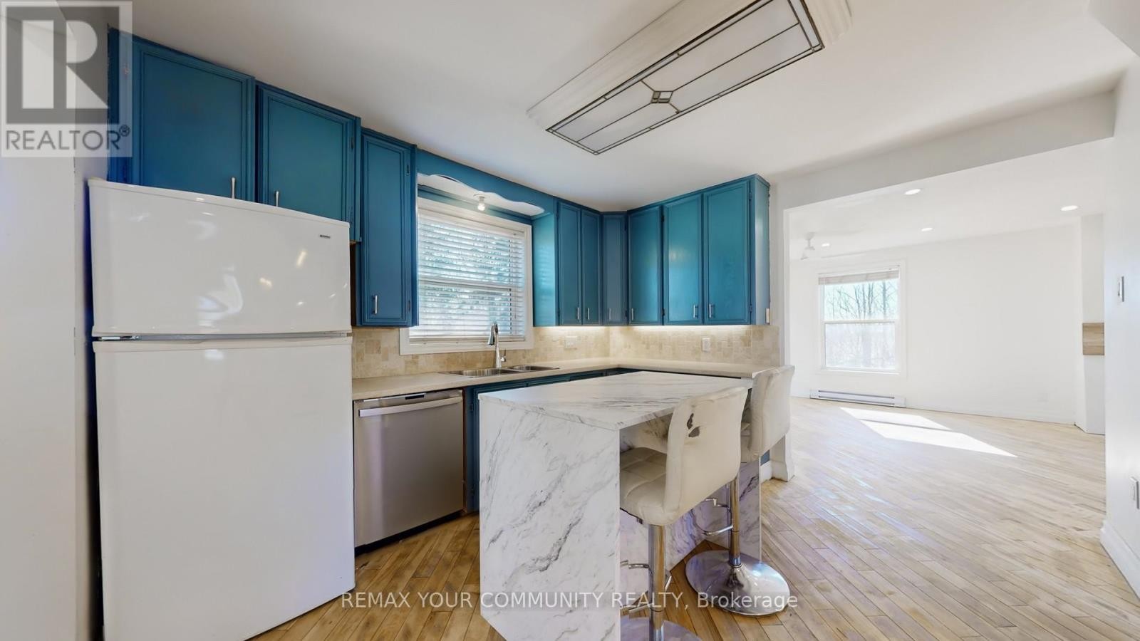 












4219 STOUFFVILLE ROAD

,
Whitchurch-Stouffville,




Ontario
L4A3X5

