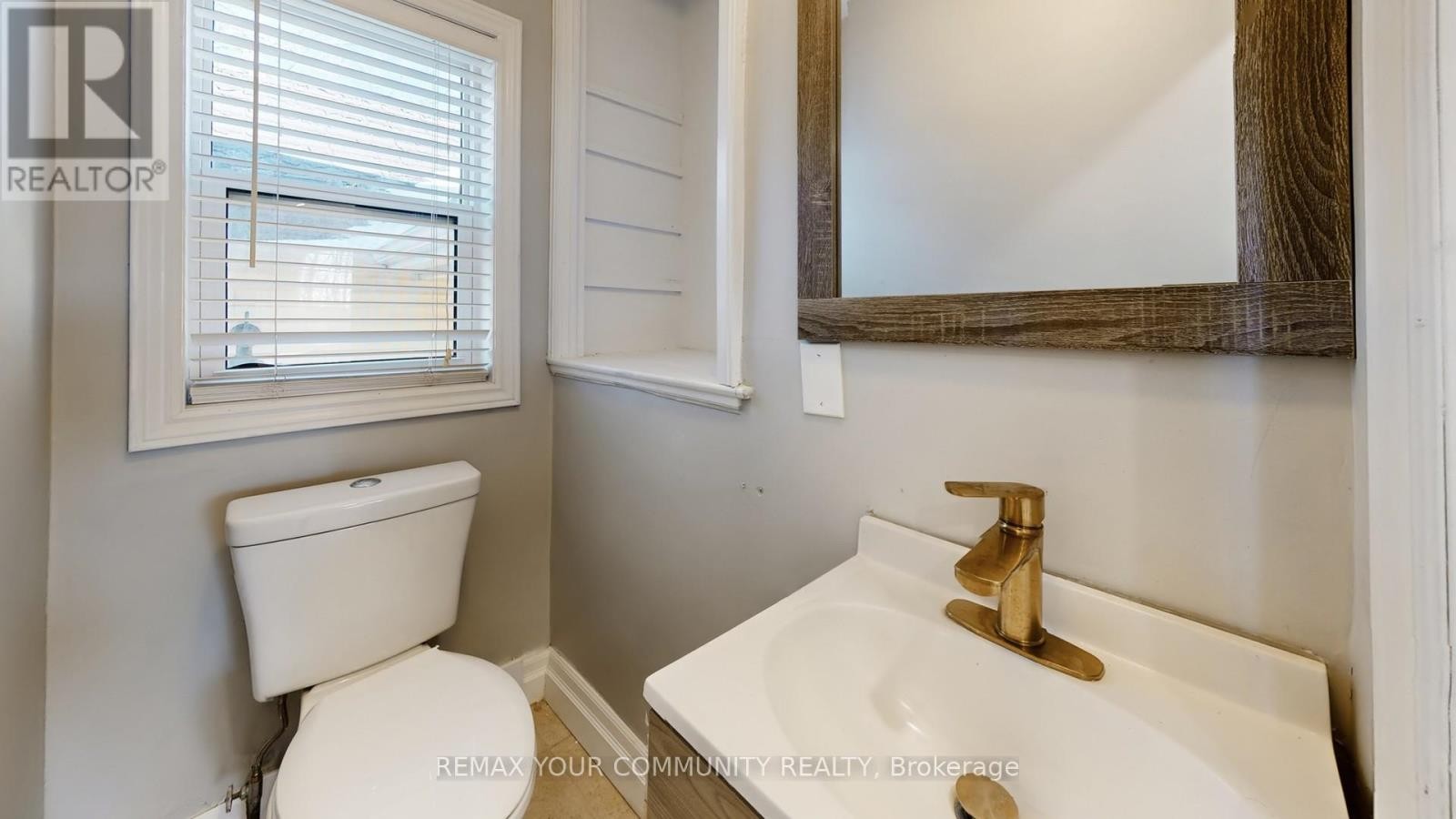 












4219 STOUFFVILLE ROAD

,
Whitchurch-Stouffville,




Ontario
L4A3X5


