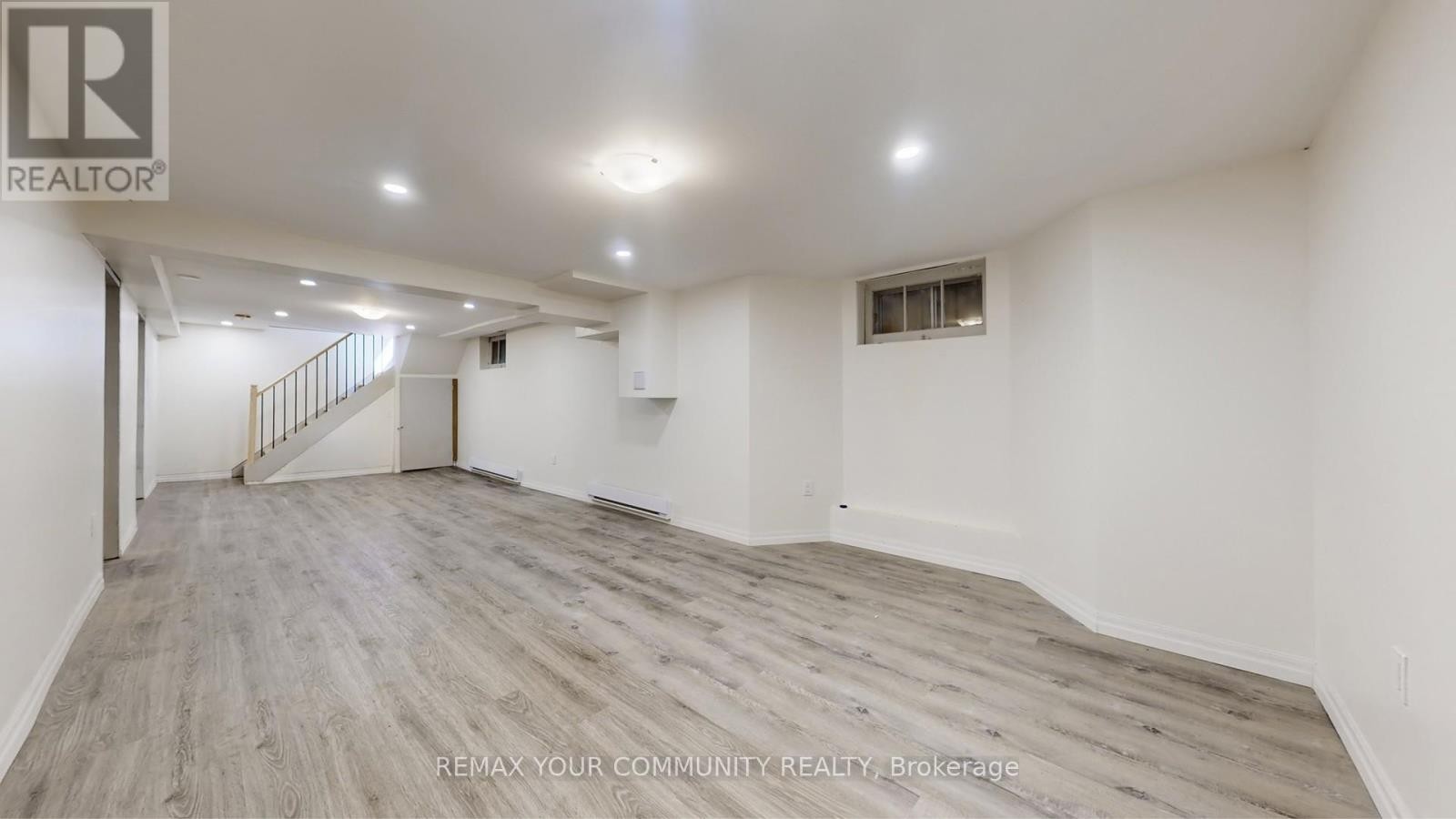 












4219 STOUFFVILLE ROAD

,
Whitchurch-Stouffville,




Ontario
L4A3X5

