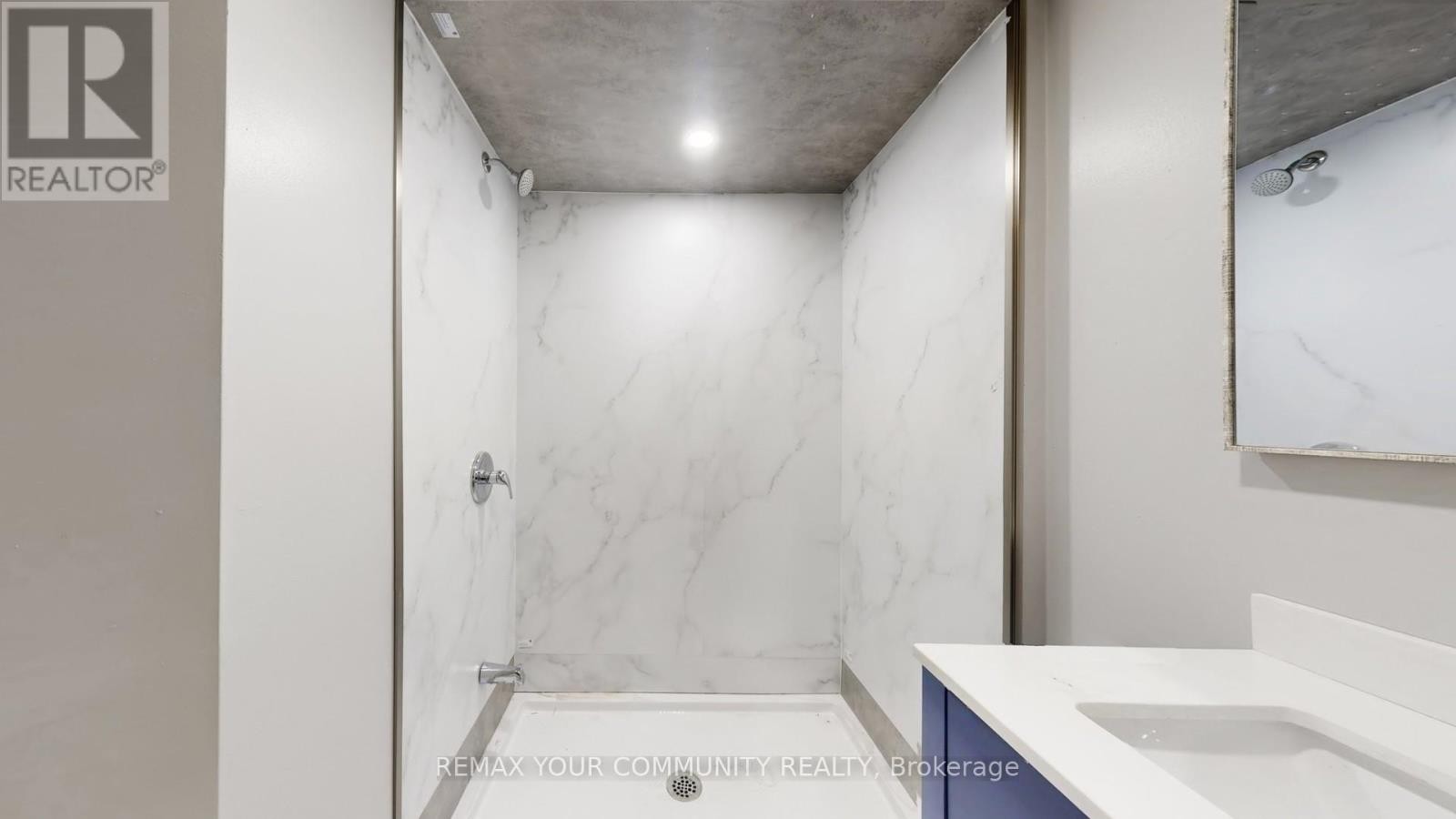 












4219 STOUFFVILLE ROAD

,
Whitchurch-Stouffville,




Ontario
L4A3X5

