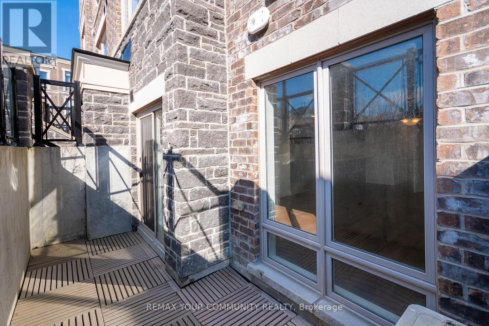 












2909 - 15 WESTMEATH LANE

,
Markham (Cornell),




Ontario
L6B1N5

