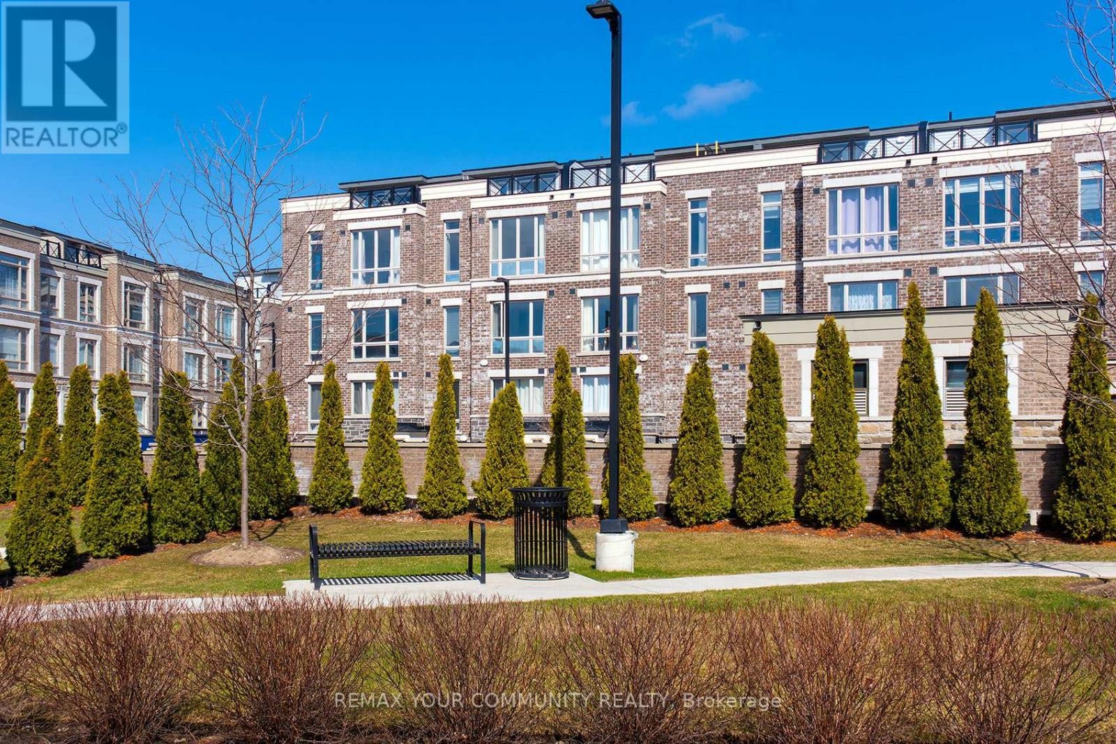 












2909 - 15 WESTMEATH LANE

,
Markham (Cornell),




Ontario
L6B1N5

