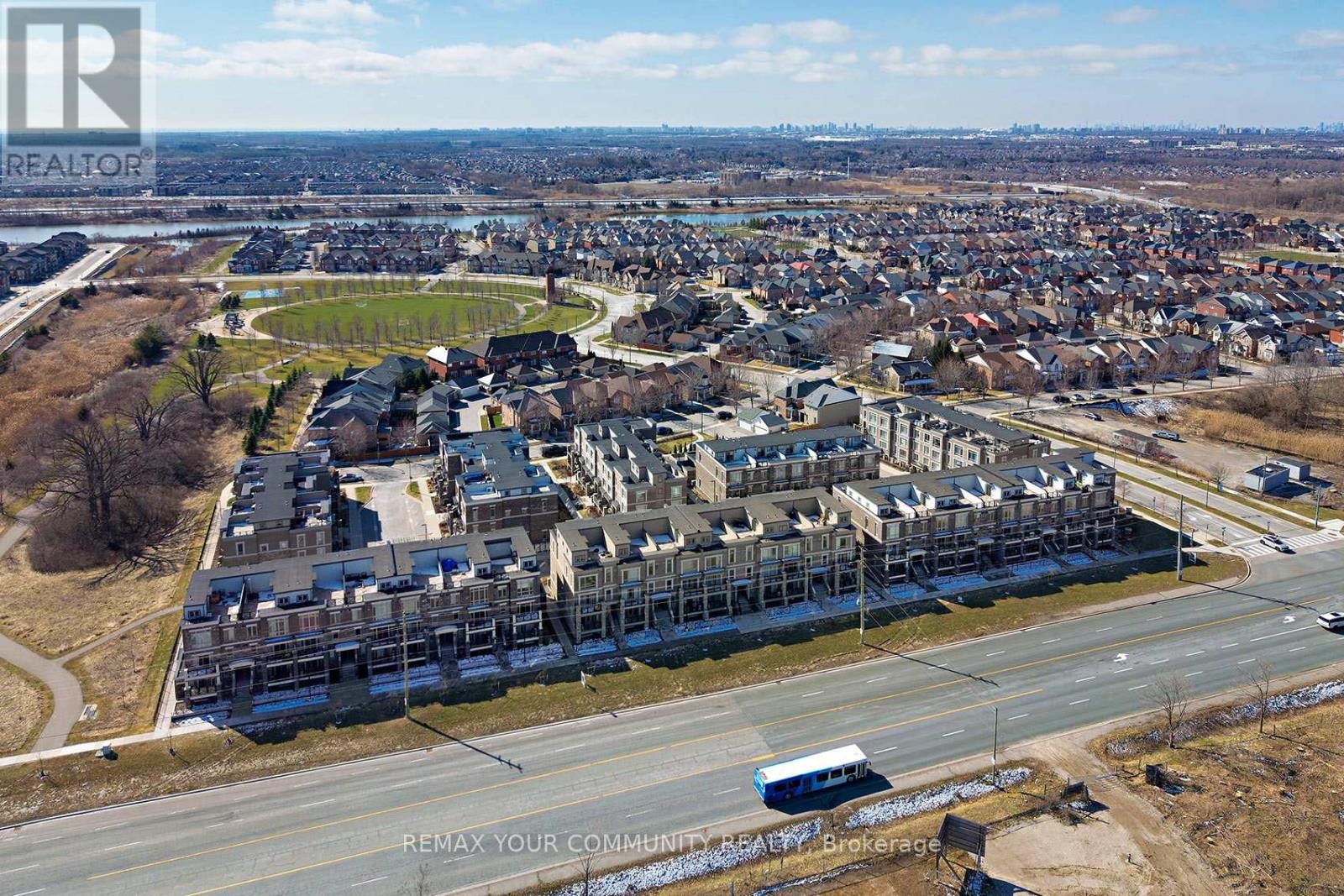 












2909 - 15 WESTMEATH LANE

,
Markham (Cornell),




Ontario
L6B1N5

