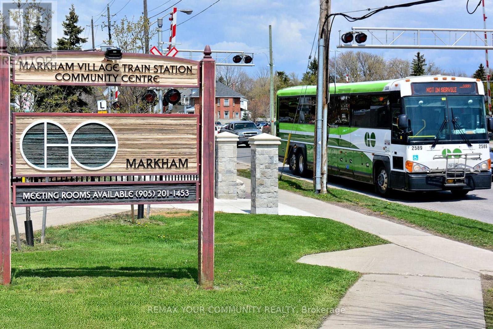 












2909 - 15 WESTMEATH LANE

,
Markham (Cornell),




Ontario
L6B1N5

