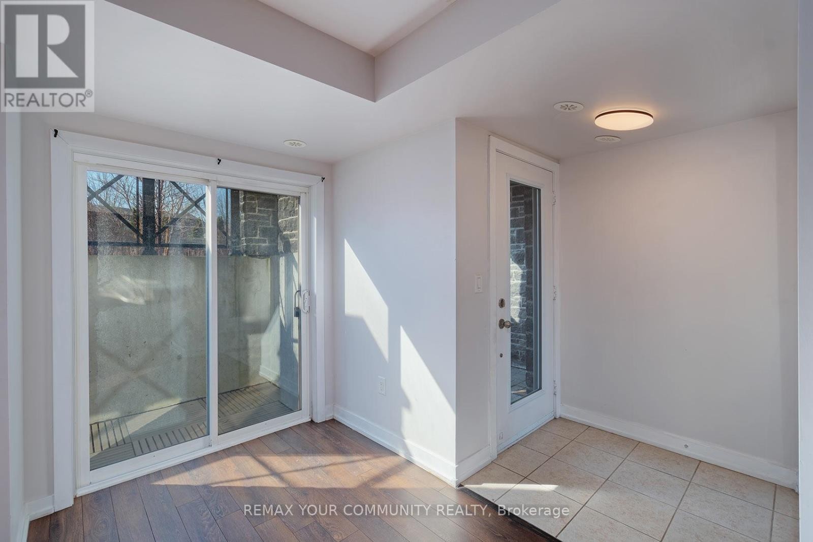 












2909 - 15 WESTMEATH LANE

,
Markham (Cornell),




Ontario
L6B1N5

