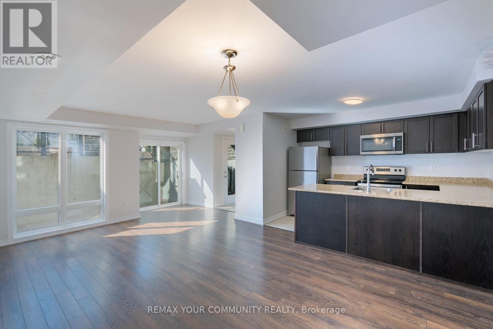 












2909 - 15 WESTMEATH LANE

,
Markham (Cornell),




Ontario
L6B1N5

