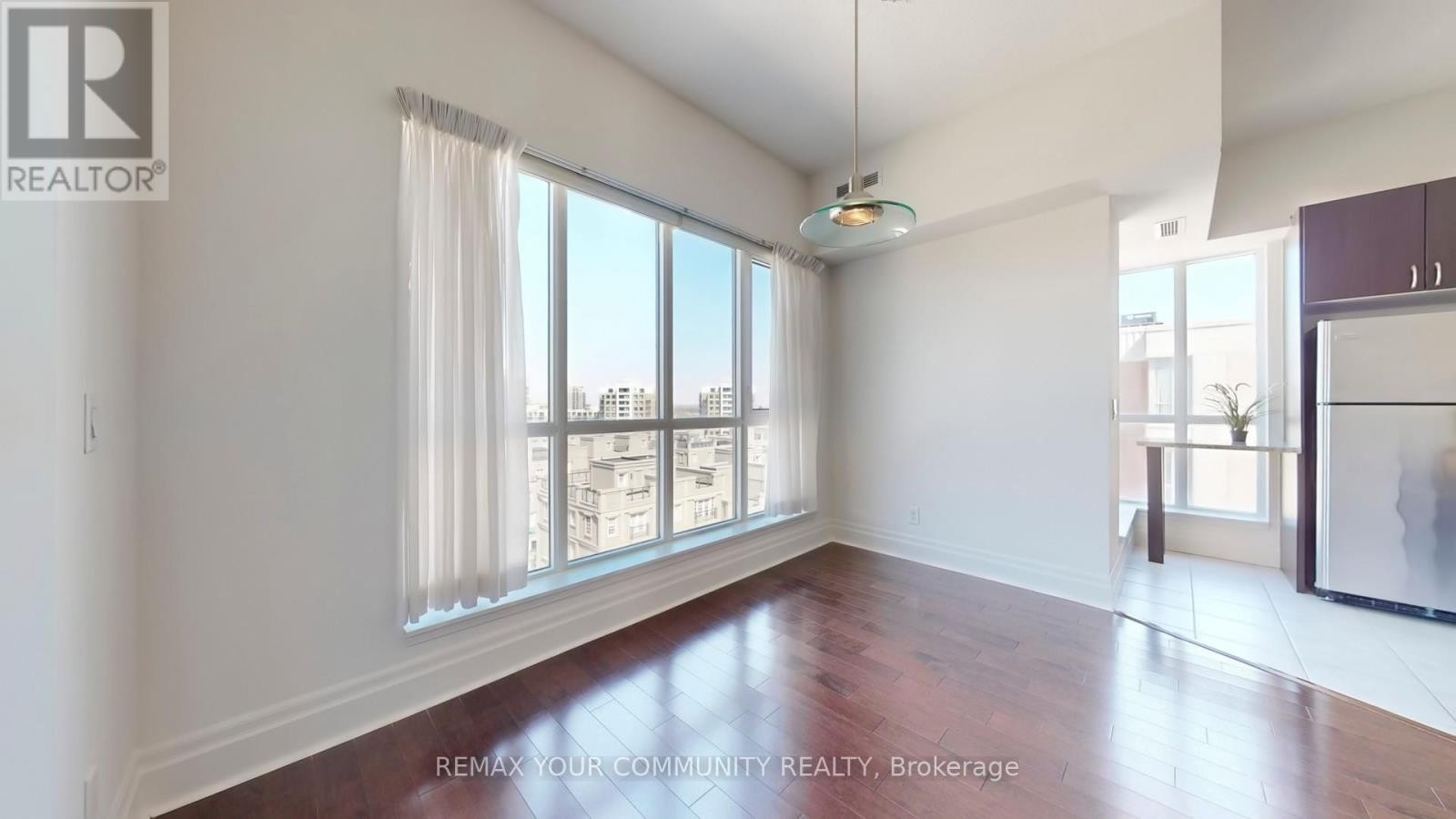 












703 - 21 UPPER DUKE CRESCENT

,
Markham (Unionville),




Ontario
L6G0B7

