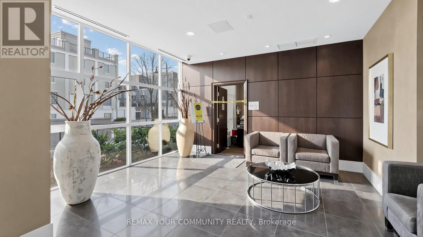 












703 - 21 UPPER DUKE CRESCENT

,
Markham (Unionville),




Ontario
L6G0B7

