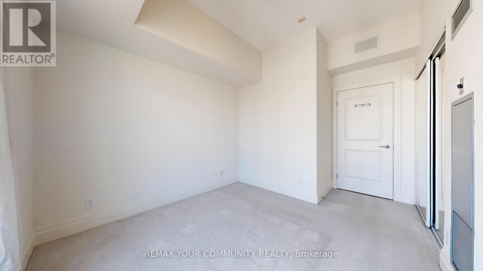 












703 - 21 UPPER DUKE CRESCENT

,
Markham (Unionville),




Ontario
L6G0B7

