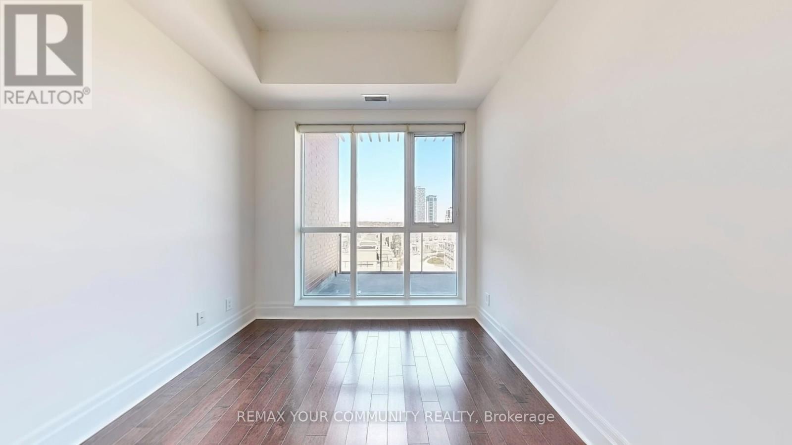 












703 - 21 UPPER DUKE CRESCENT

,
Markham (Unionville),




Ontario
L6G0B7

