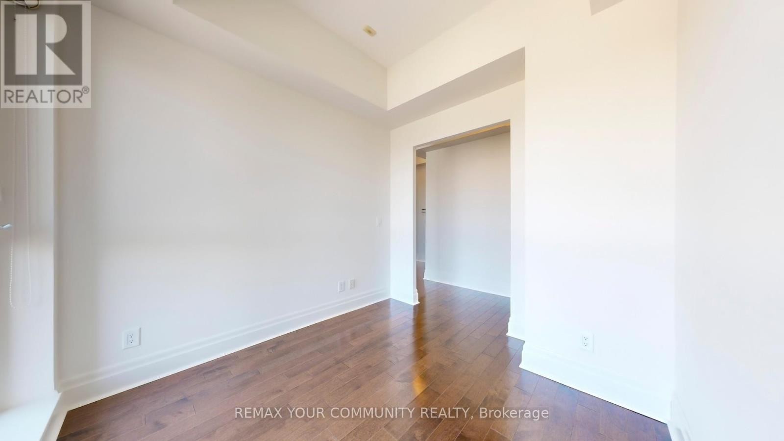 












703 - 21 UPPER DUKE CRESCENT

,
Markham (Unionville),




Ontario
L6G0B7

