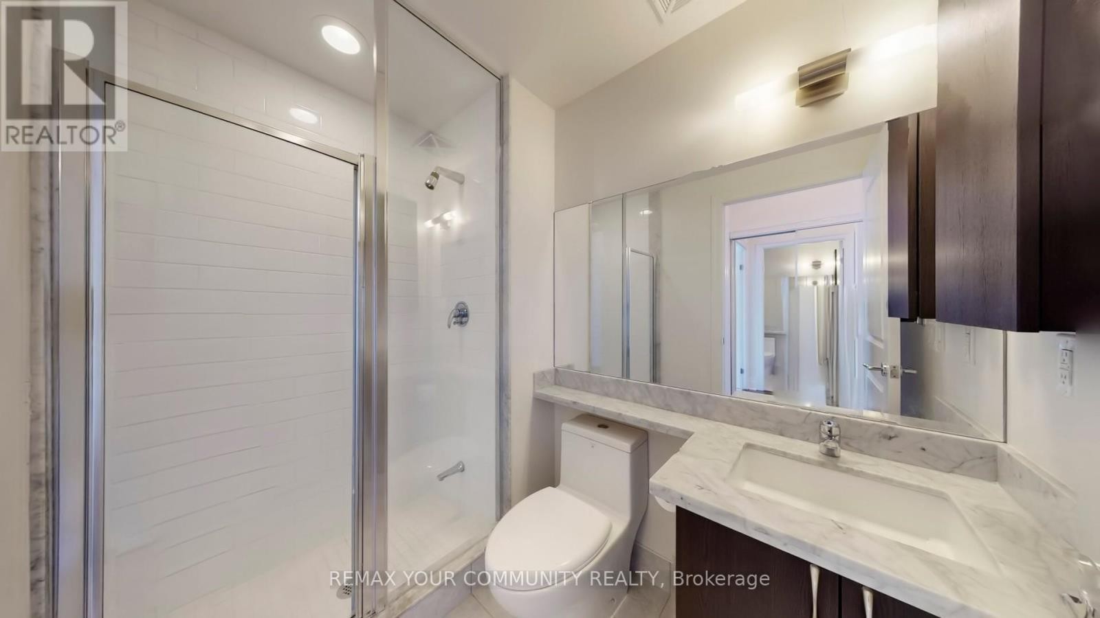 












703 - 21 UPPER DUKE CRESCENT

,
Markham (Unionville),




Ontario
L6G0B7

