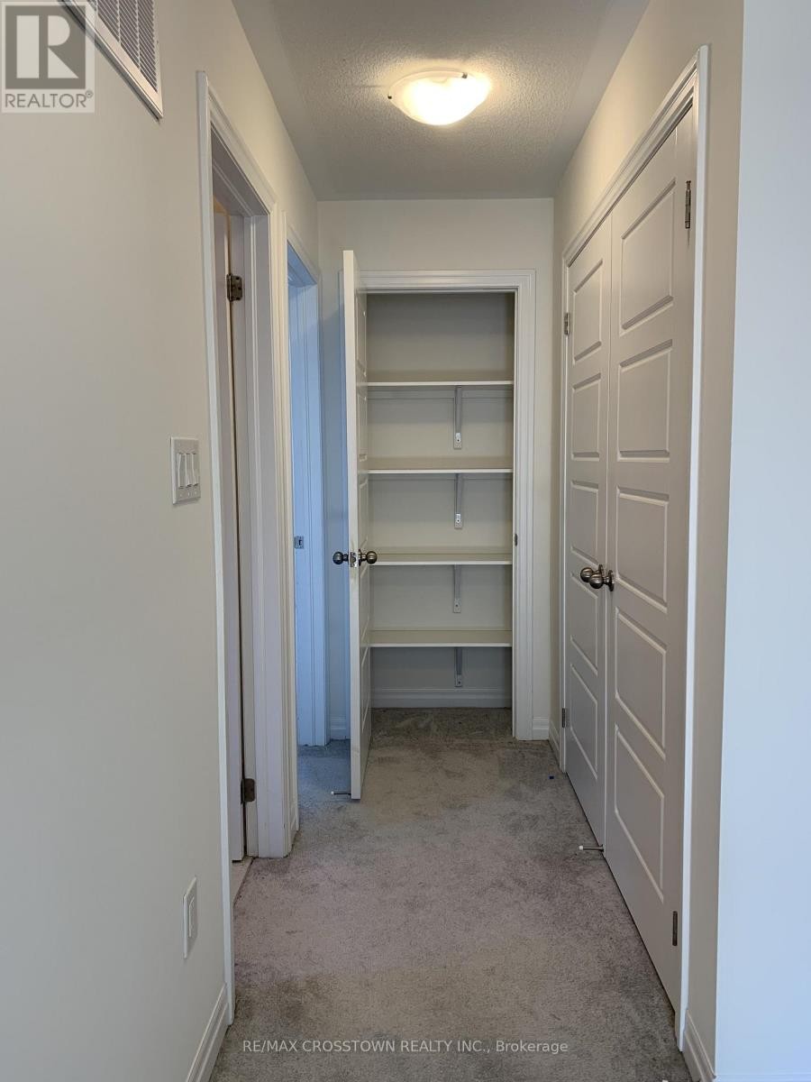 












179 WILLIAM BOOTH AVENUE

,
Newmarket (Woodland Hill),




Ontario
L3Y4V9


