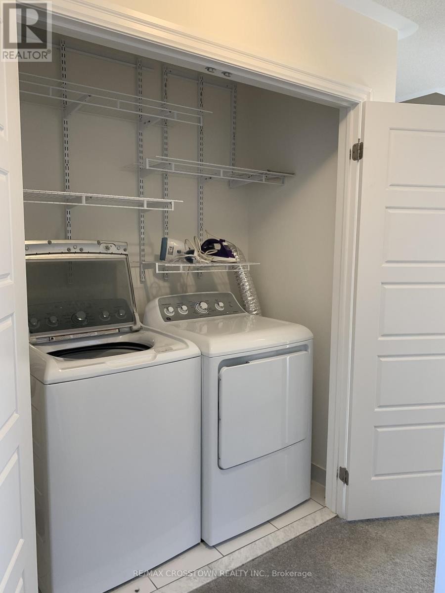 












179 WILLIAM BOOTH AVENUE

,
Newmarket (Woodland Hill),




Ontario
L3Y4V9

