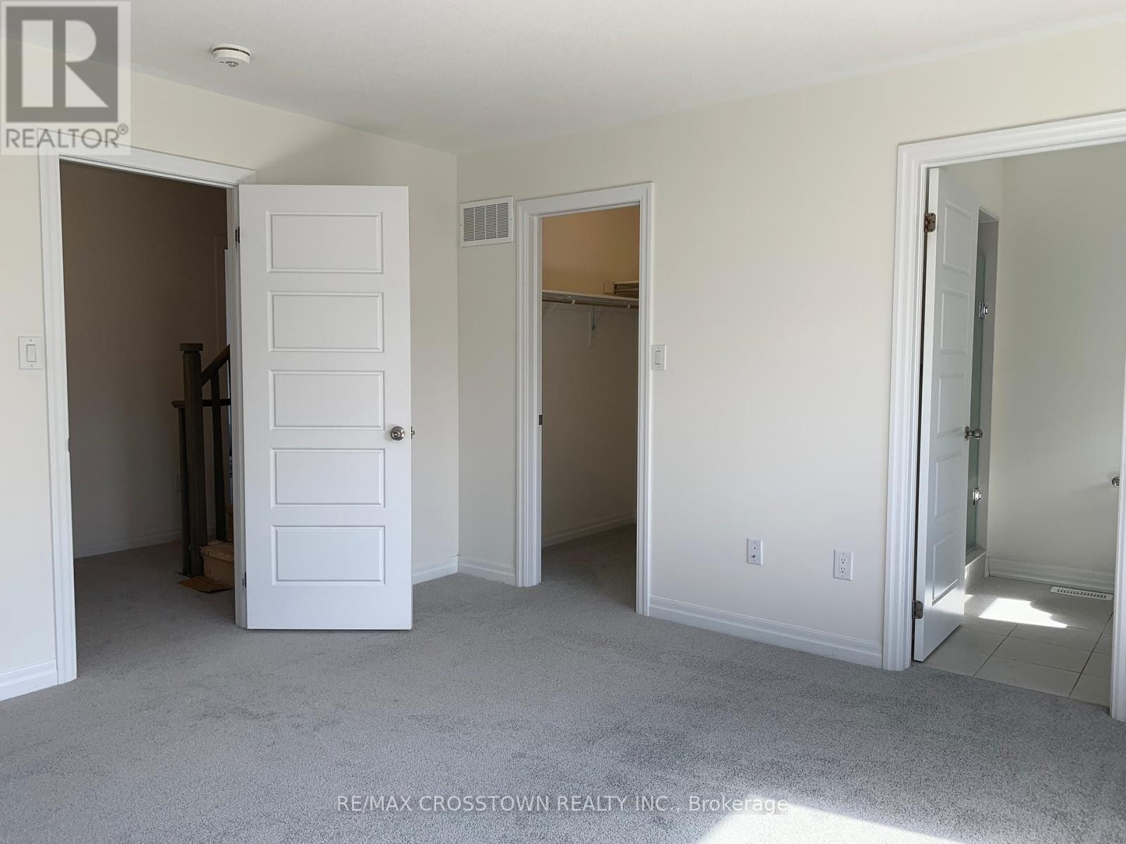 












179 WILLIAM BOOTH AVENUE

,
Newmarket (Woodland Hill),




Ontario
L3Y4V9

