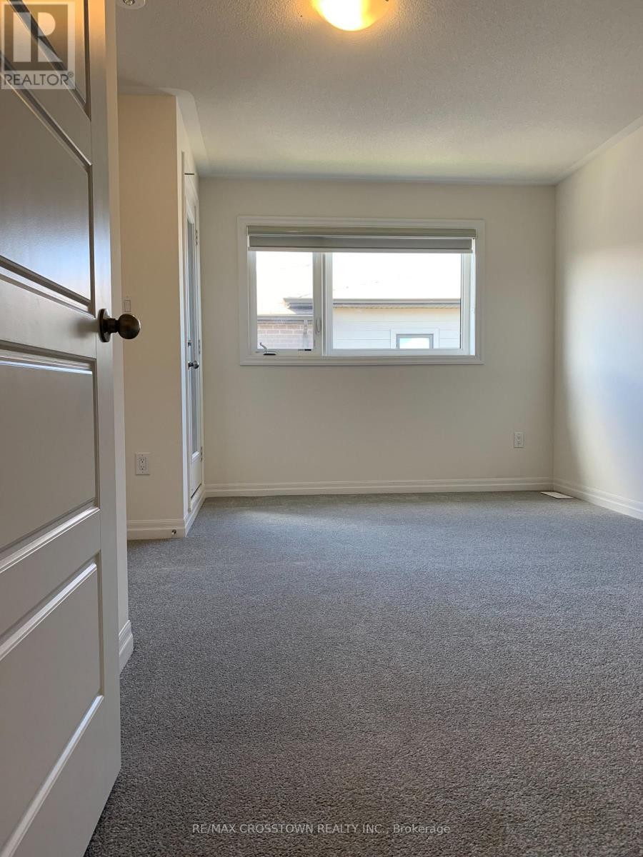 












179 WILLIAM BOOTH AVENUE

,
Newmarket (Woodland Hill),




Ontario
L3Y4V9

