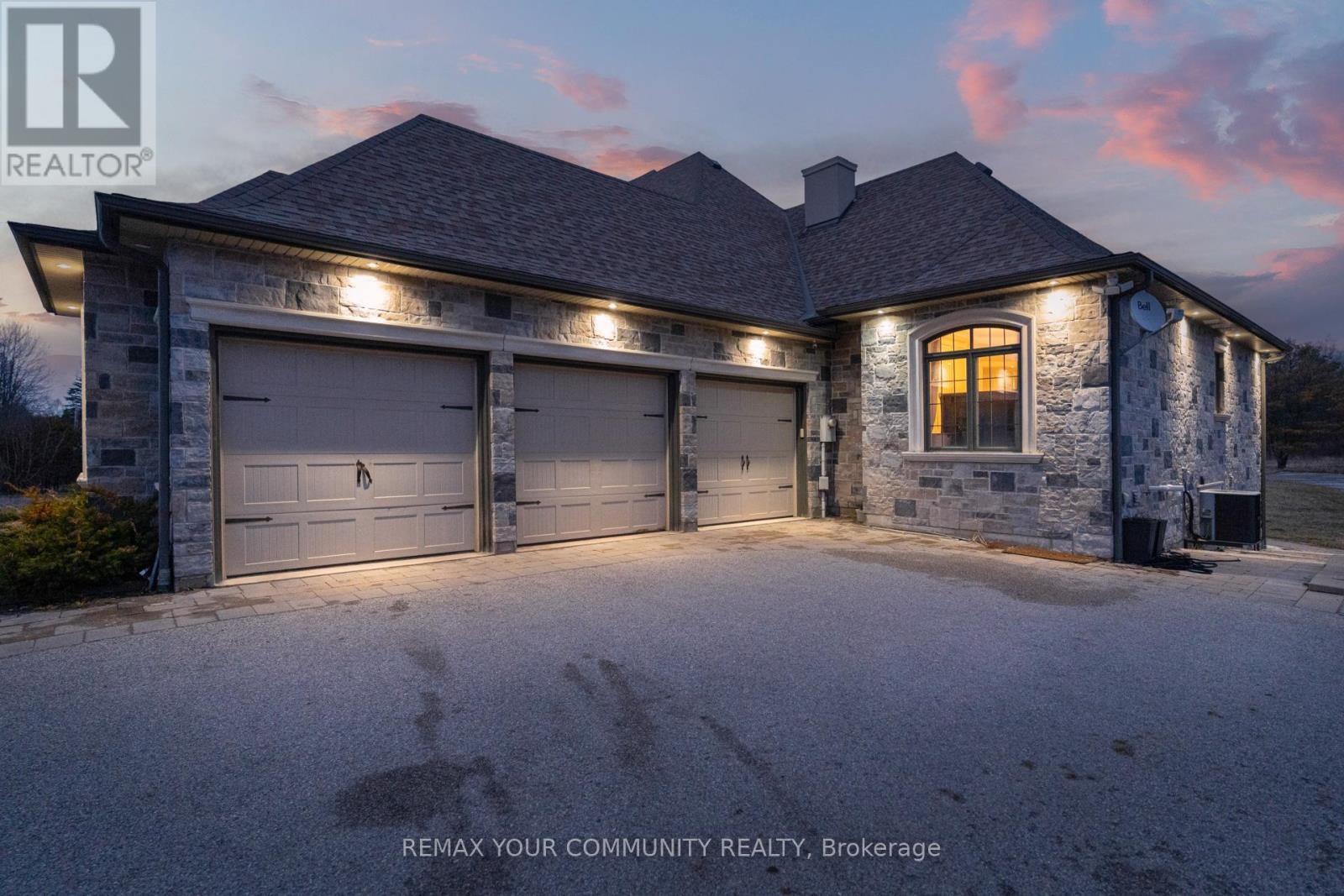 












20111 BATHURST STREET E

,
East Gwillimbury (Holland Landing),




Ontario
L9N1N3

