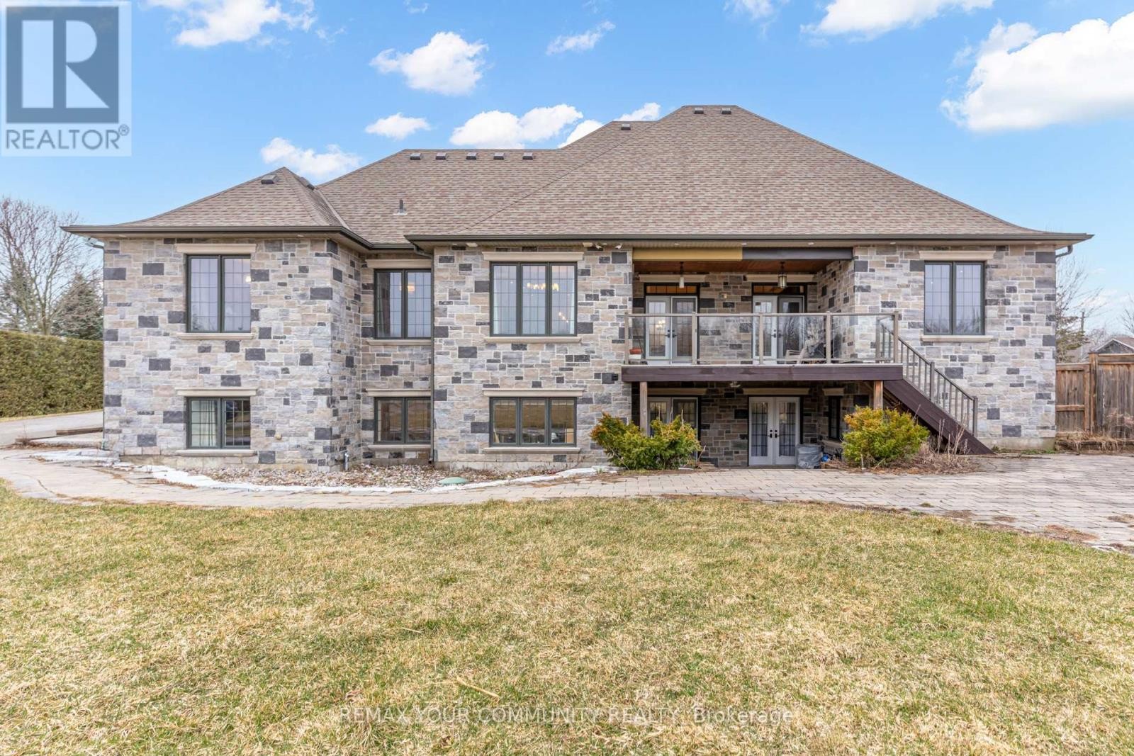 












20111 BATHURST STREET E

,
East Gwillimbury (Holland Landing),




Ontario
L9N1N3

