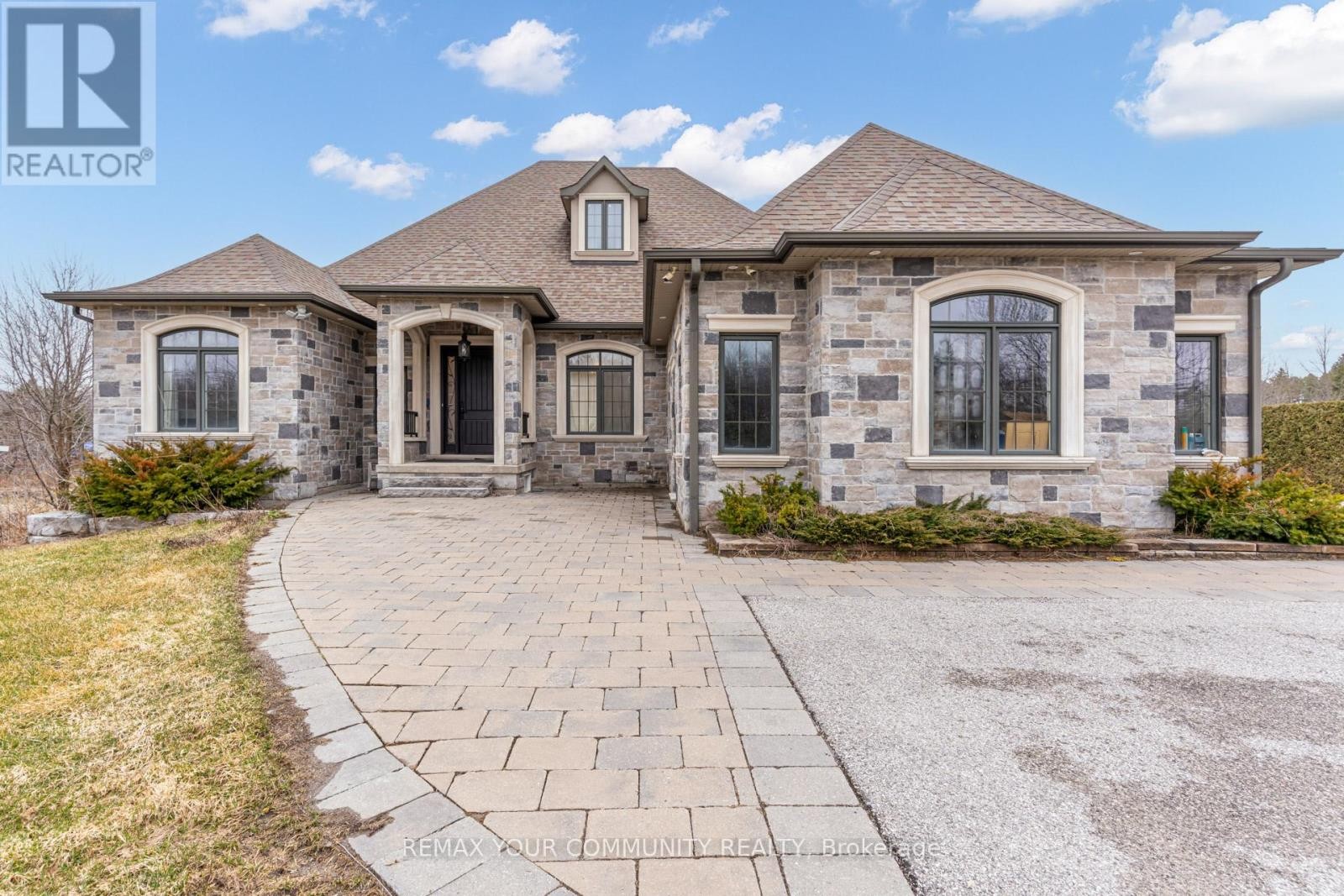 












20111 BATHURST STREET E

,
East Gwillimbury (Holland Landing),




Ontario
L9N1N3

