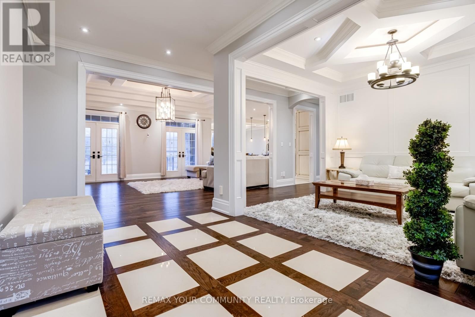 












20111 BATHURST STREET E

,
East Gwillimbury (Holland Landing),




Ontario
L9N1N3

