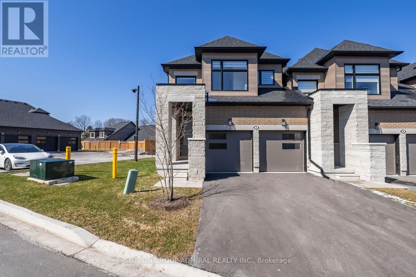 












2 LOIS TORRANCE TRAIL

,
Uxbridge,




Ontario
L9P0R9

