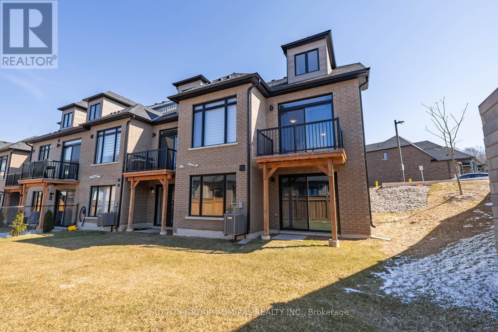 












2 LOIS TORRANCE TRAIL

,
Uxbridge,




Ontario
L9P0R9

