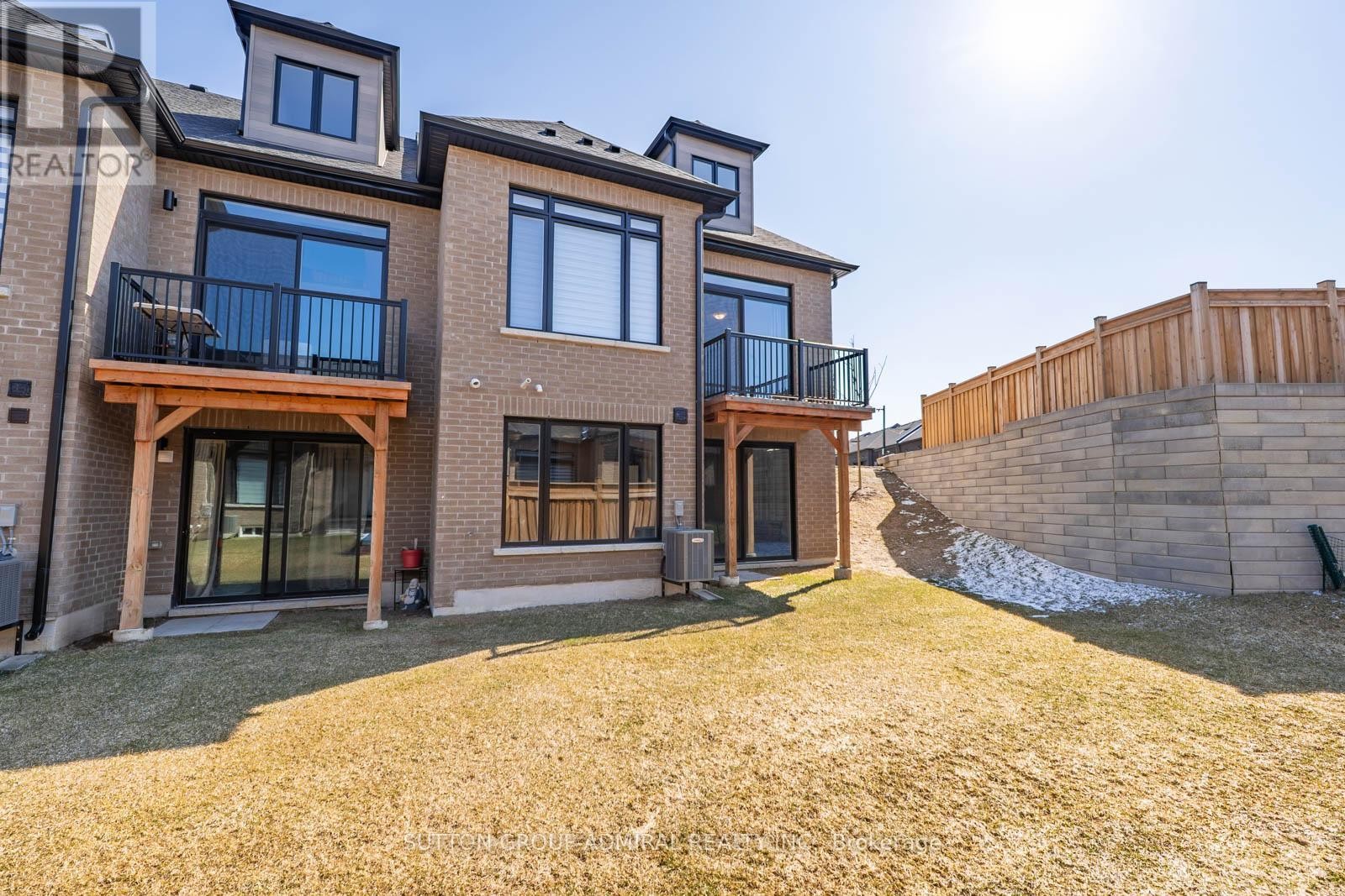 












2 LOIS TORRANCE TRAIL

,
Uxbridge,




Ontario
L9P0R9


